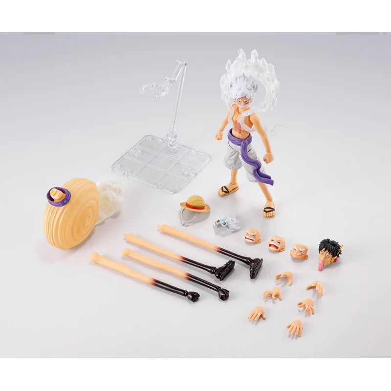 Sh figuarts egghead luffy regular and gear 5